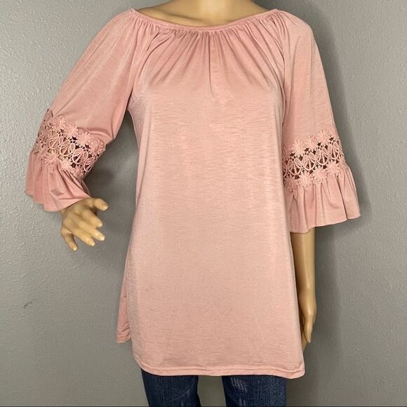 Win Win Ruffle Bell Sleeve Tunic Blouse Blush Pink Crochet Insert Detail Sz S/M - Picture 1 of 11